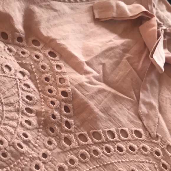 Abercrombie and Fitch pale pink summer top - Picture 3 of 4